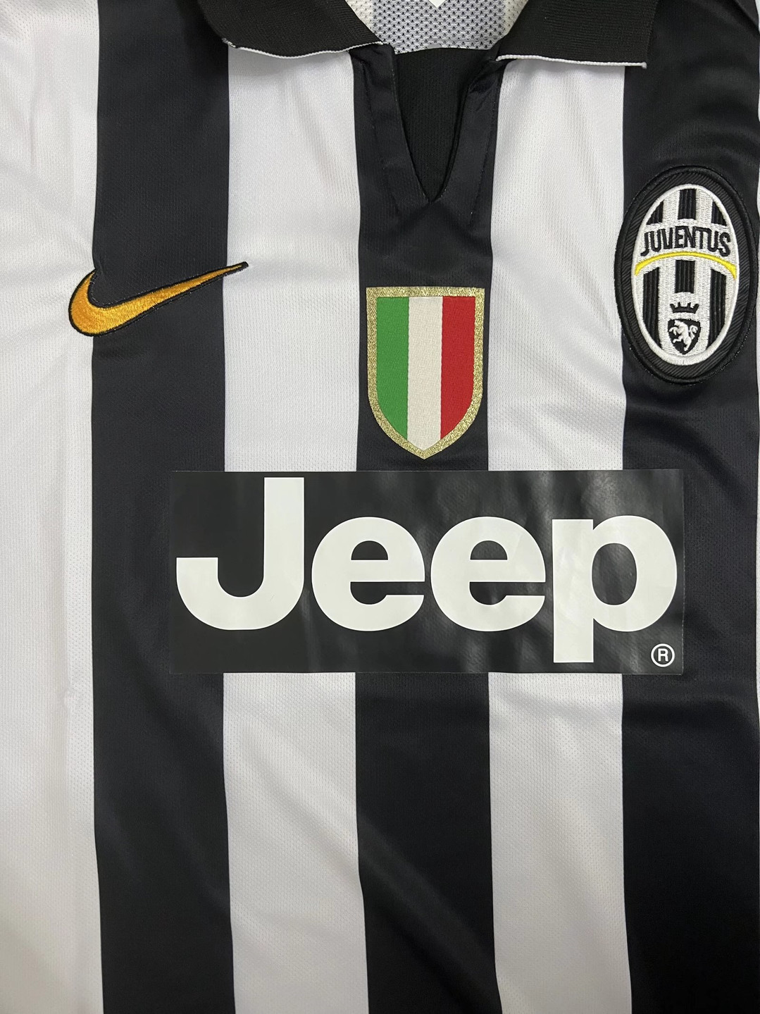 14/15 Juventus Retro Home Mens Soccer Jersey